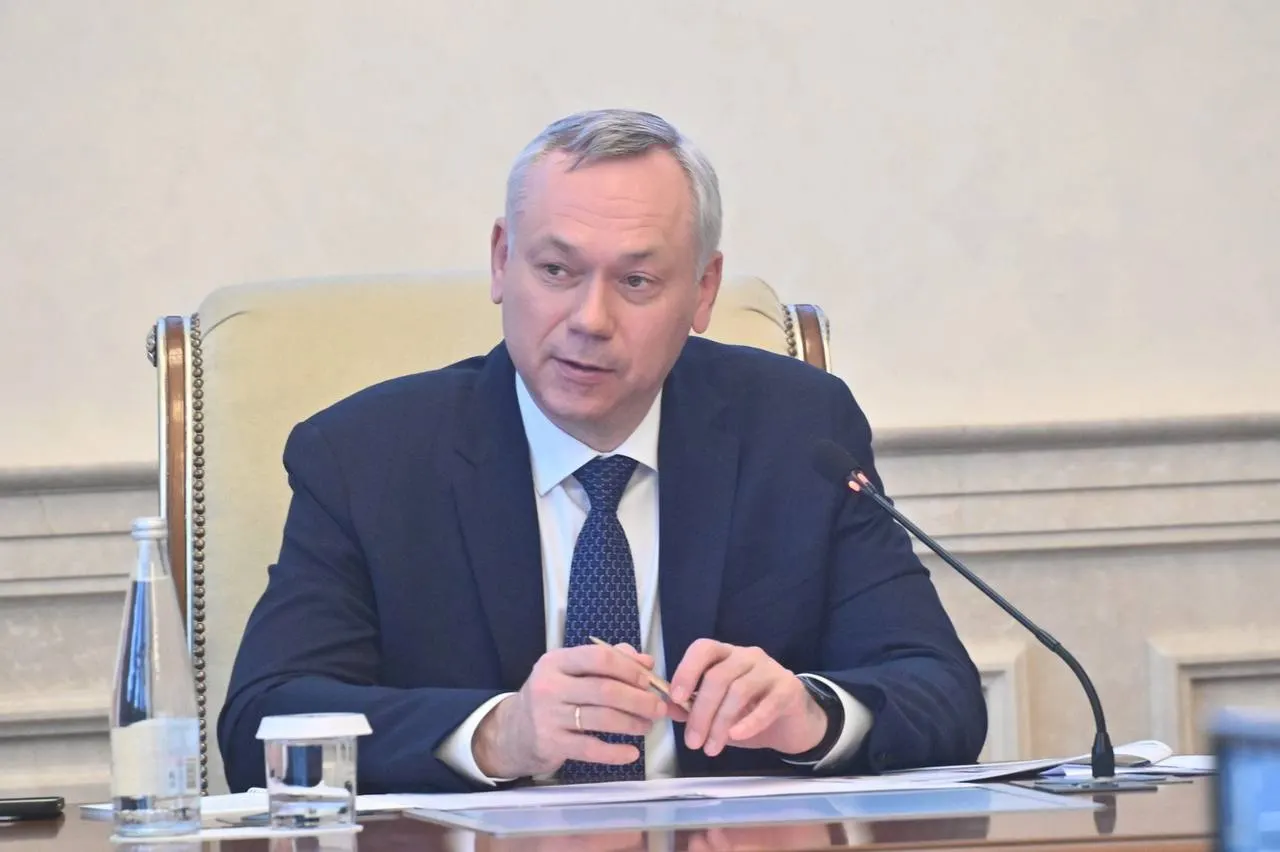 За первые четыре месяца 2026 года отгрузка зерна в регионе выросла на 35%, контейнерные перевозки превысили миллион тонн; власти планируют развивать логистику и инфраструктуру, в том числе через станцию Сокур, чтобы создать новые рабочие места.