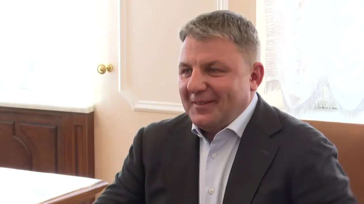 15 мая новым руководителем завода стал Олег Доценко. Ранее на предприятии возник конфликт из‑за давления при увольнениях, пресс‑служба не комментирует кадровые изменения.