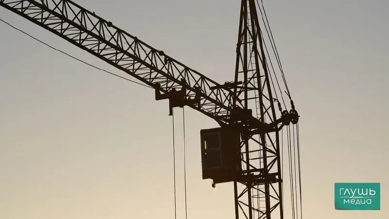 Руководство компании не платило зарплату с апреля 2025 года; долг перед работниками составляет не менее 900 тыс. рублей. Следователи устанавливают обстоятельства и принимают меры для погашения задолженности.