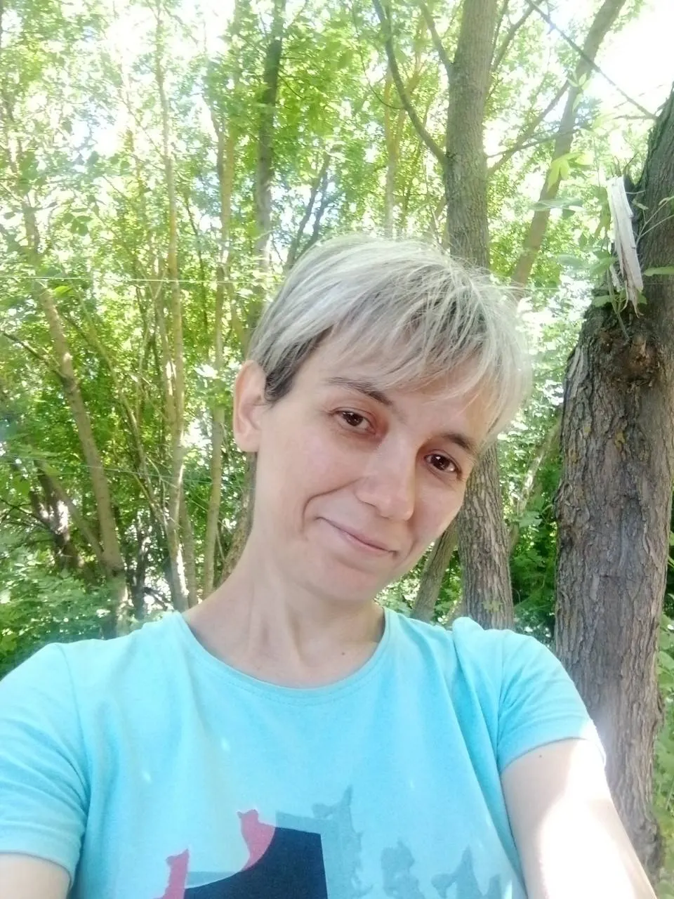 Жительница Рязанской области, чья история о голоде и потере близкой стала резонансной, получила выплату за первый месяц работы и рассказывает о восстановлении дома и поддержке неравнодушных людей.