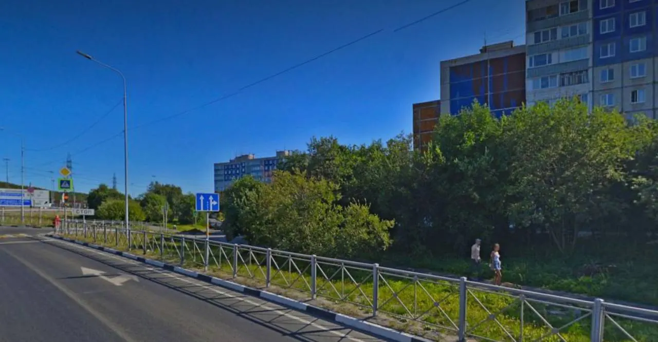 Планируют возвести 74 тыс. кв. м жилья; строительство начнётся в ближайшие 2–3 месяца, продажи запланированы одновременно со стартом работ. Проект разделят на пять этапов.